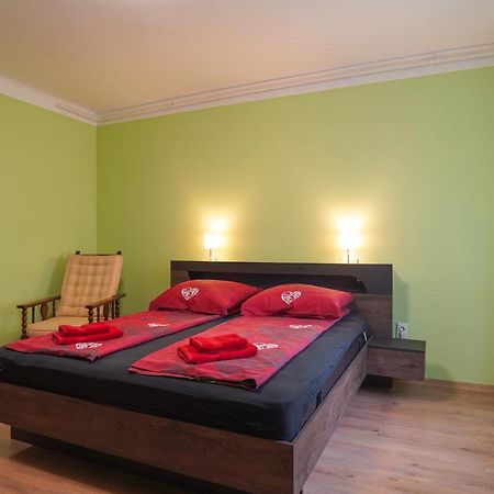 Lia Apartman 佩奇 外观 照片